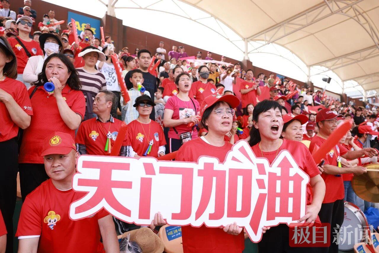 开云体育官方-天门队下场再战！拼到最后的你们也值得掌声与喝彩